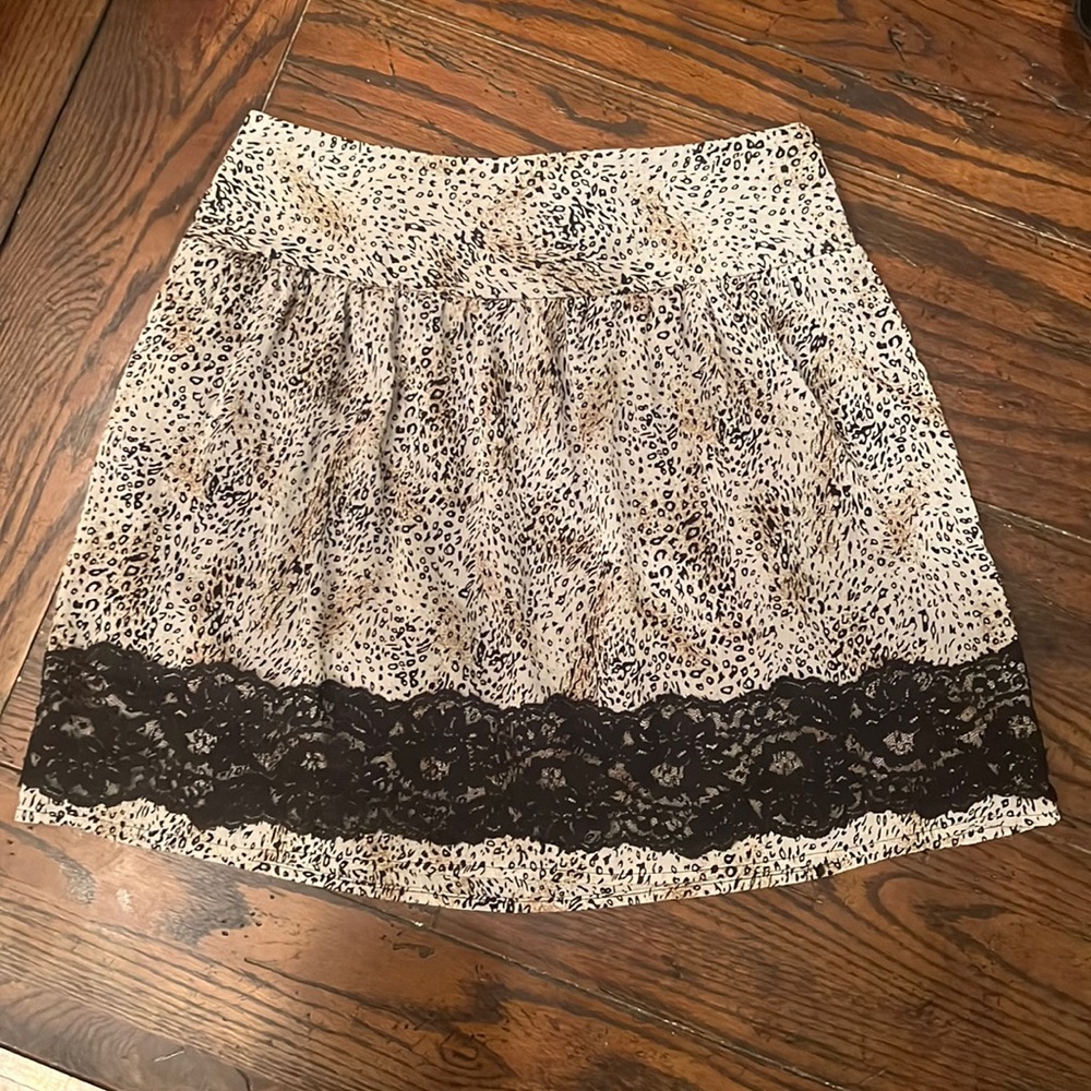 CHARLOTTE RUSSE Print Skirt.  Size XS